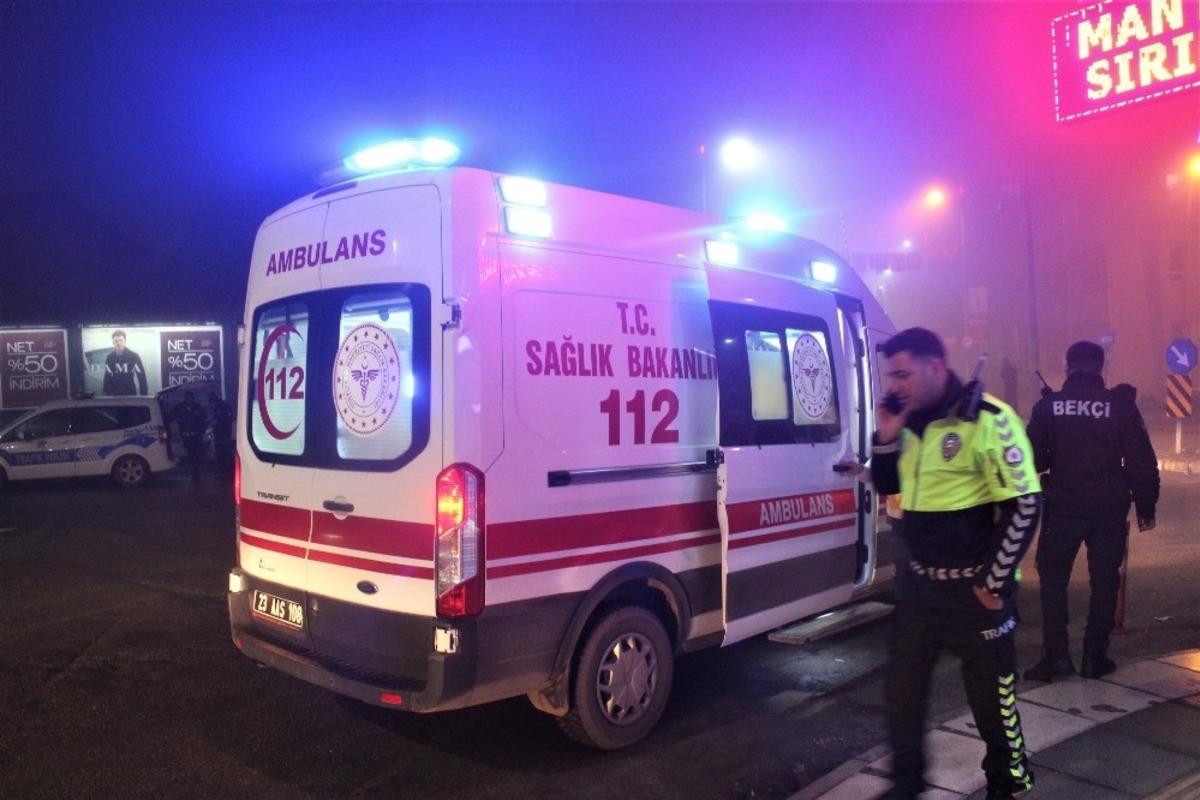 Elazığ&rsquo;da motorsiklet kazası: 2 yaralı