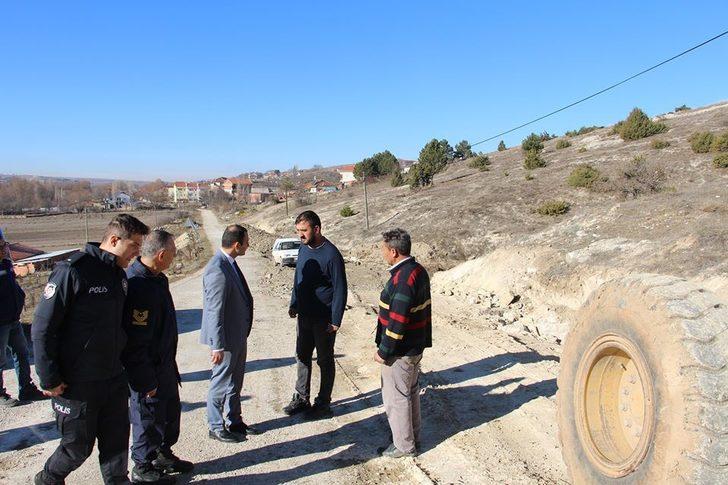 Dumlupınar’da köy yollarını genişletme çalışmaları G4