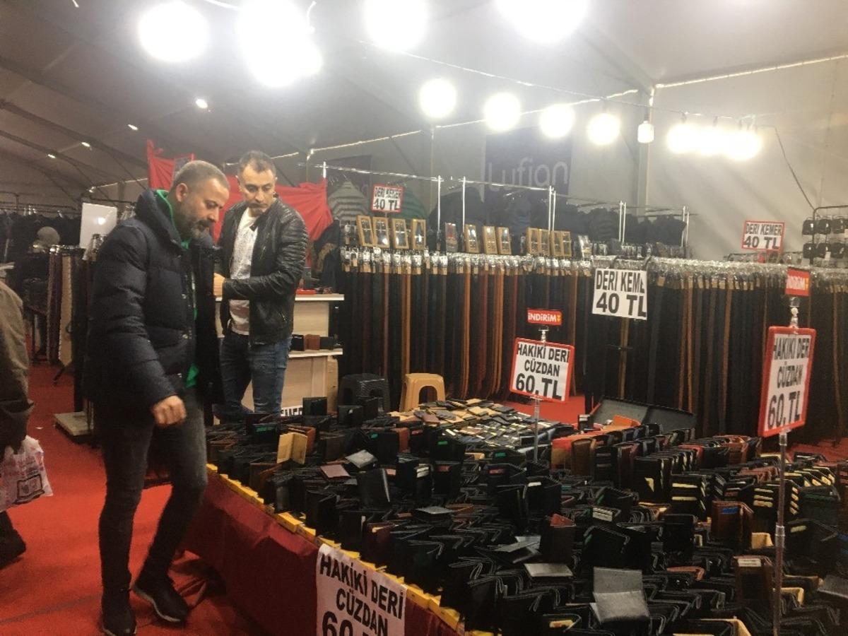 Beylikd&uuml;z&uuml;&rsquo;ndeki "fırsat &ccedil;adırı"na vatandaşlar yoğun ilgi g&ouml;sterdi