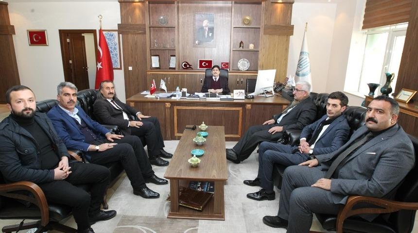 Bitlis Medeniyet Platformundan BE&Uuml; Rekt&ouml;r&uuml;ne ziyaret