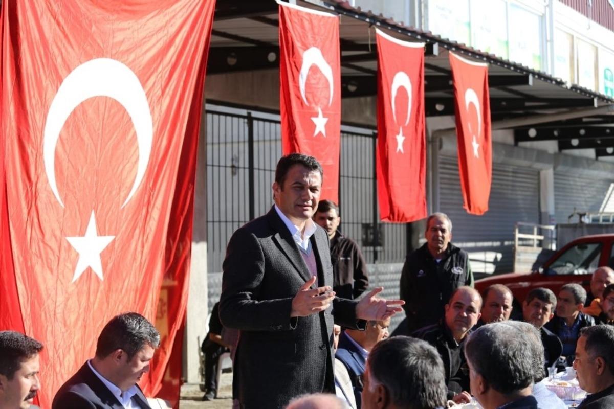 Başkan Ulutaş sanayi esnafıyla kahvaltıda buluştu