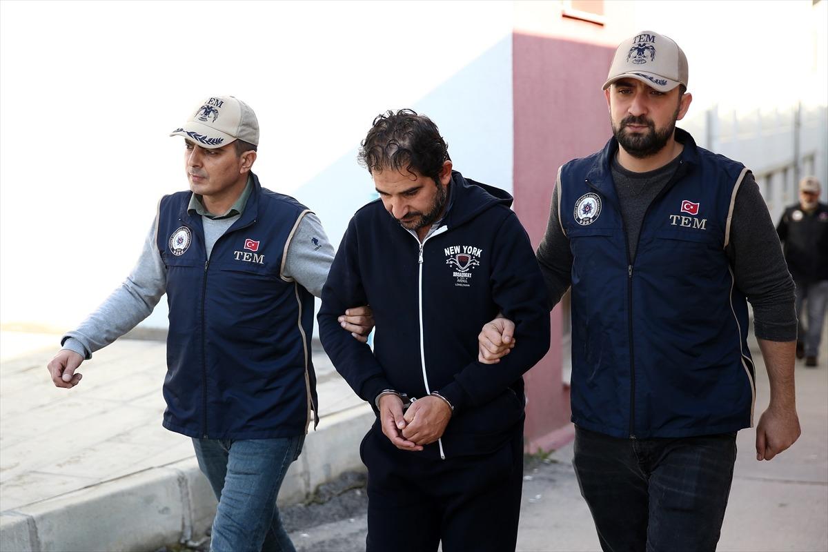 Adana'da DEAŞ operasyonunda yakalanan iki ş&uuml;pheli tutuklandı