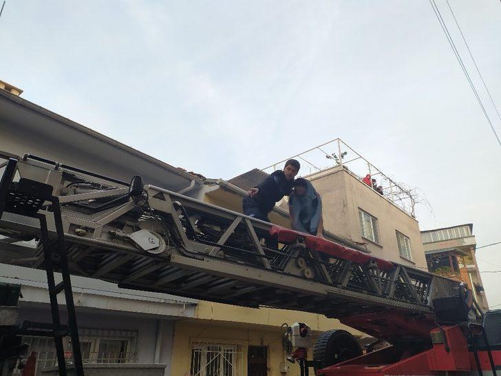 Bursa’da can pazarı... Alevler içinde kalan 3’ü çocuk 10 kişi kurtarıldı G5