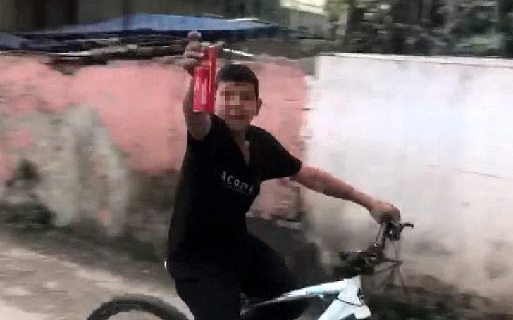 Adana'da skandal görüntüler! Sokak ortasında çakmak gazı kokluyorlar G2