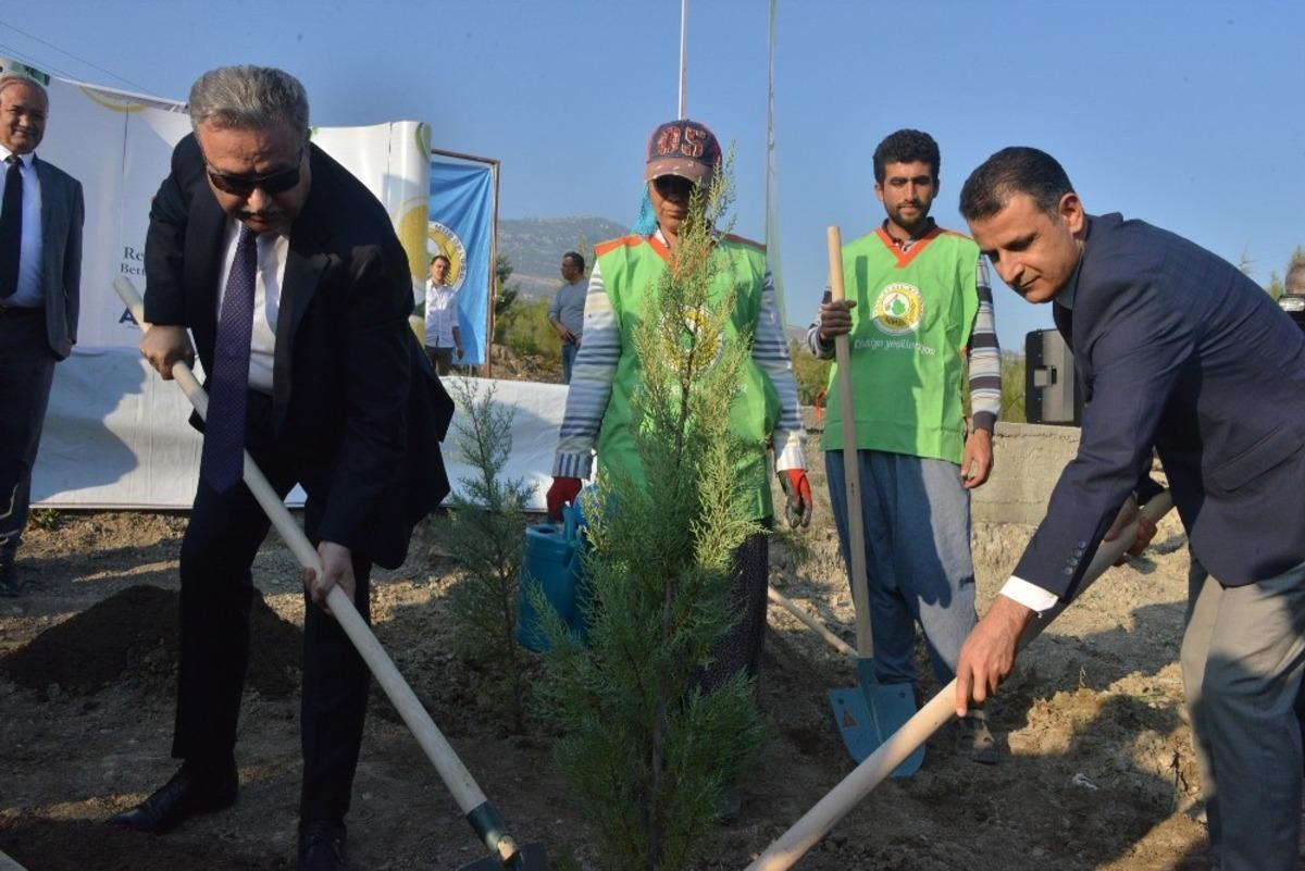Mersin&rsquo;de Uluslararası Turun&ccedil;gil Kongresi Hatıra Ormanı oluşturuldu