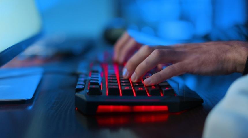 Son 5 yılda &lsquo;siber g&uuml;venlik&rsquo; aramaları 7 kat arttı