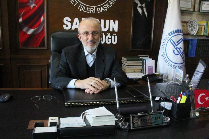 Samsun Müftüsü Çakı’dan ’yırtık ve düşük bel pantolon’ açıklaması: Rükuya eğildiği zaman... G2