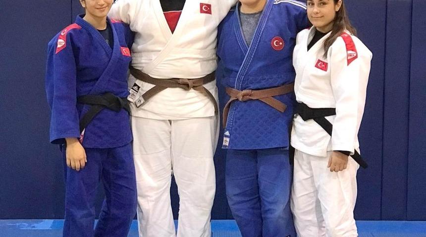 Salihlili judocular milli takım kampında