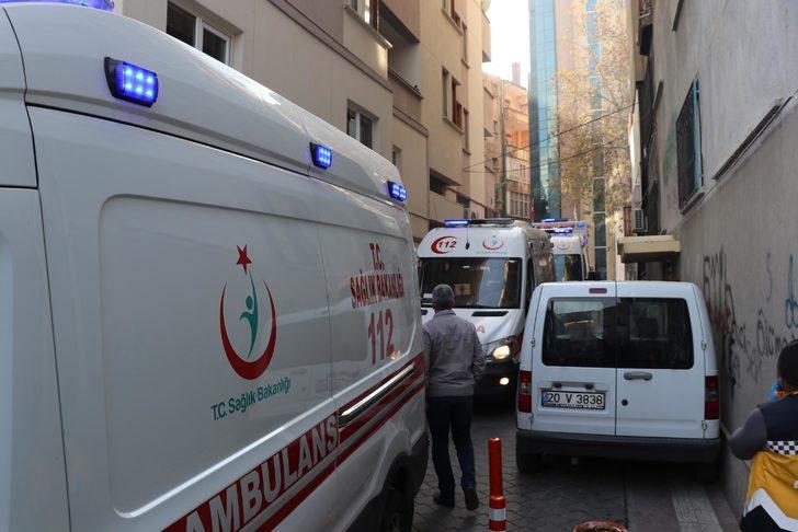 Denizli'de 30 öğrenci hastaneye kaldırıldı G2