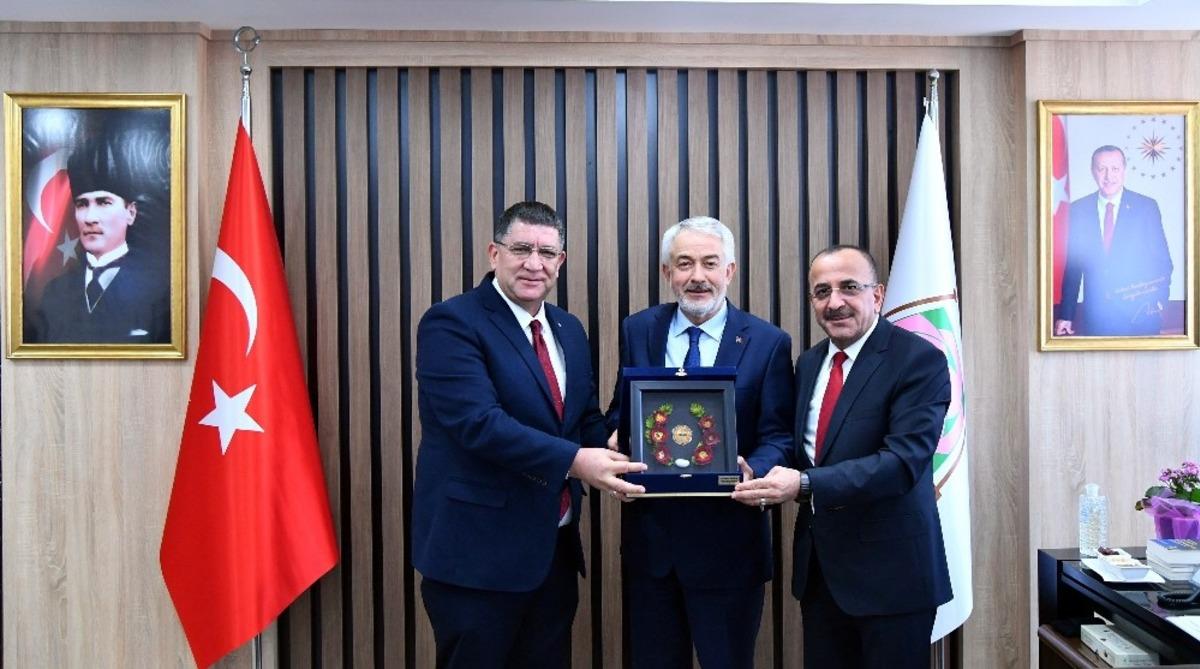 AESOB ve IESOB&rsquo;dan Isparta Belediyesi ziyareti