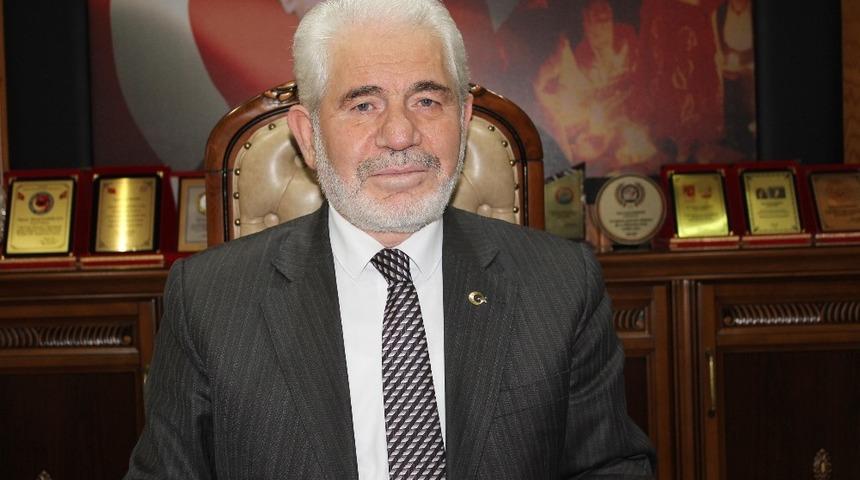 M&uuml;ft&uuml; Sarıkaya:"Oturarak namaz kılabilen birinin, sandalyede namaz kılması sahi değildir"