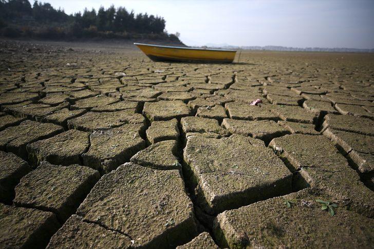 Bursa ovasını sulayan Gölbaşı Göleti'nin büyük bölümü kurudu G2
