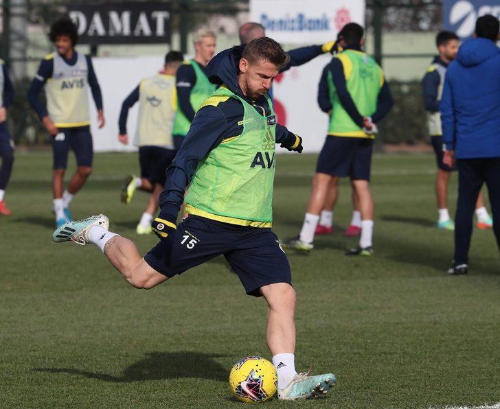 Taraftarlardan Fenerbahçe’ye moral G2