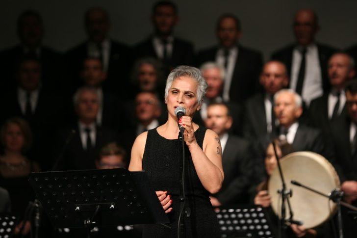 Türk Müziği Korosu dinleyenleri mest etti G3