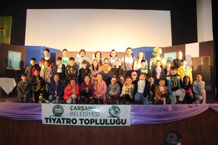 Çarşamba Belediyesi Tiyatro Topluluğunun ilk gösterisi büyük beğeni topladı G2