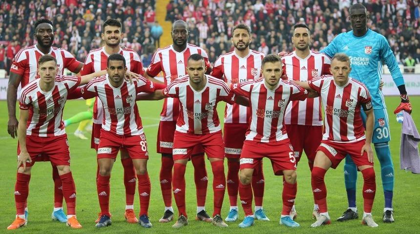 Sivasspor&rsquo;un Gen&ccedil;lerbirliği kafilesi belli oldu: 4 isim kadroda yok!