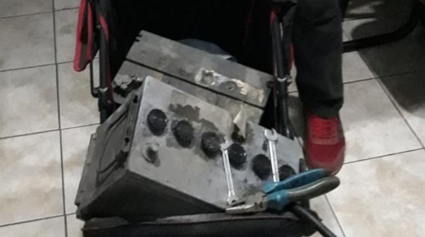 Kayseri'de garip olay... Sabah saat 04.00’da bebek arabasını kontrol eden polis şoke oldu