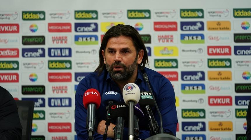 Bursaspor'da İbrahim &Uuml;z&uuml;lmez'in imza t&ouml;reni yarına ertelendi