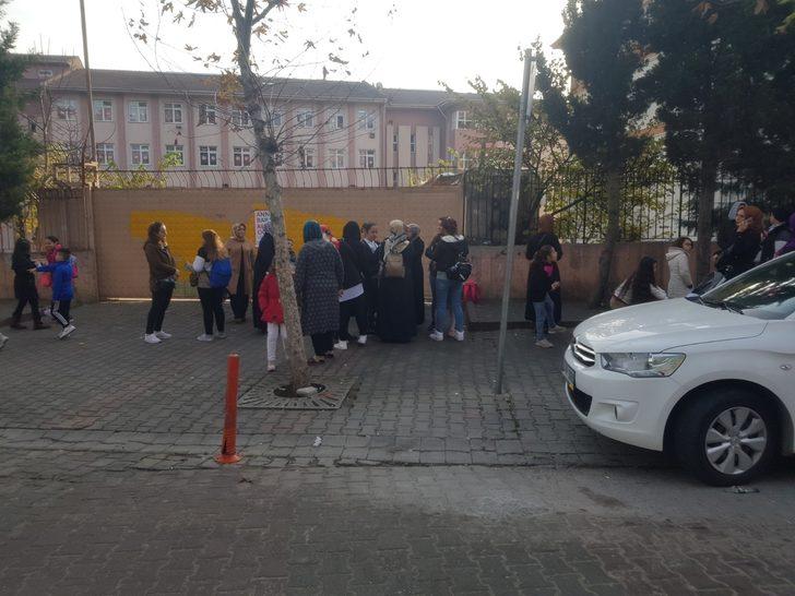 Bahçelievler’de öğretmenden öğrencilere darp iddiası! Veliler ayaklandı G1