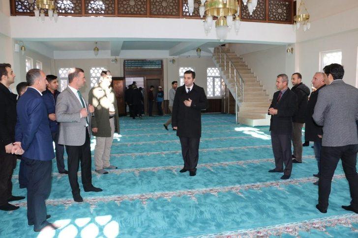 Uygulama Camisi’nde ilk cuma namazı kılındı G4