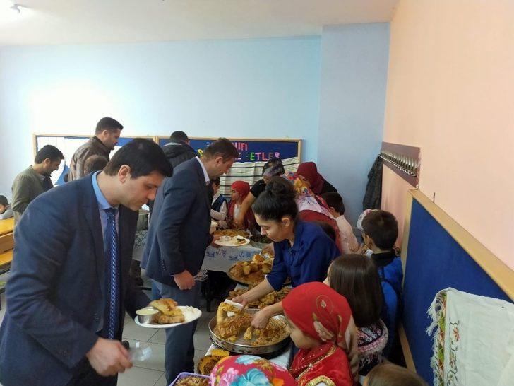 Kocaeli’de mancarlı pideli Yerli Malı Haftası kutlaması G3