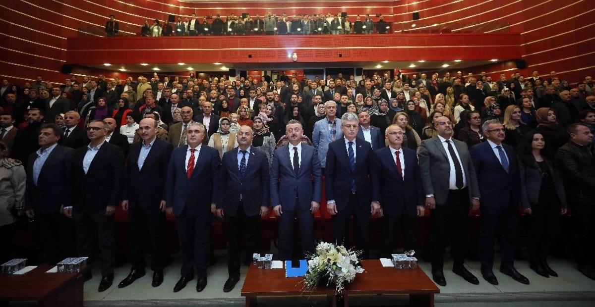 Başkan B&uuml;y&uuml;kakın; &lsquo;&rsquo;Cumhurbaşkanımızın &ccedil;alışma temposuna ayak uydurmak zorundayım&rsquo;&rsquo;