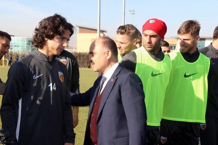 Bülent Uygun: "Ligde kalmak istiyorsak bu galibiyetlere ihtiyacımız var" G3