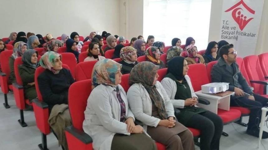 Malazgirt&rsquo;te &lsquo;Mahremiyet Eğitimi&rsquo; semineri