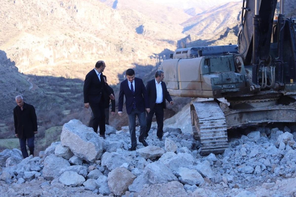 &Ccedil;ukurca Belediyesinden yol yapım &ccedil;alışması