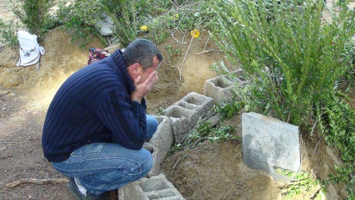 Annesinin, babasının, eşinin ve oğlunun öldüğü kazadan üzerine çay dökülmesi sayesinde kurtulmuş G2