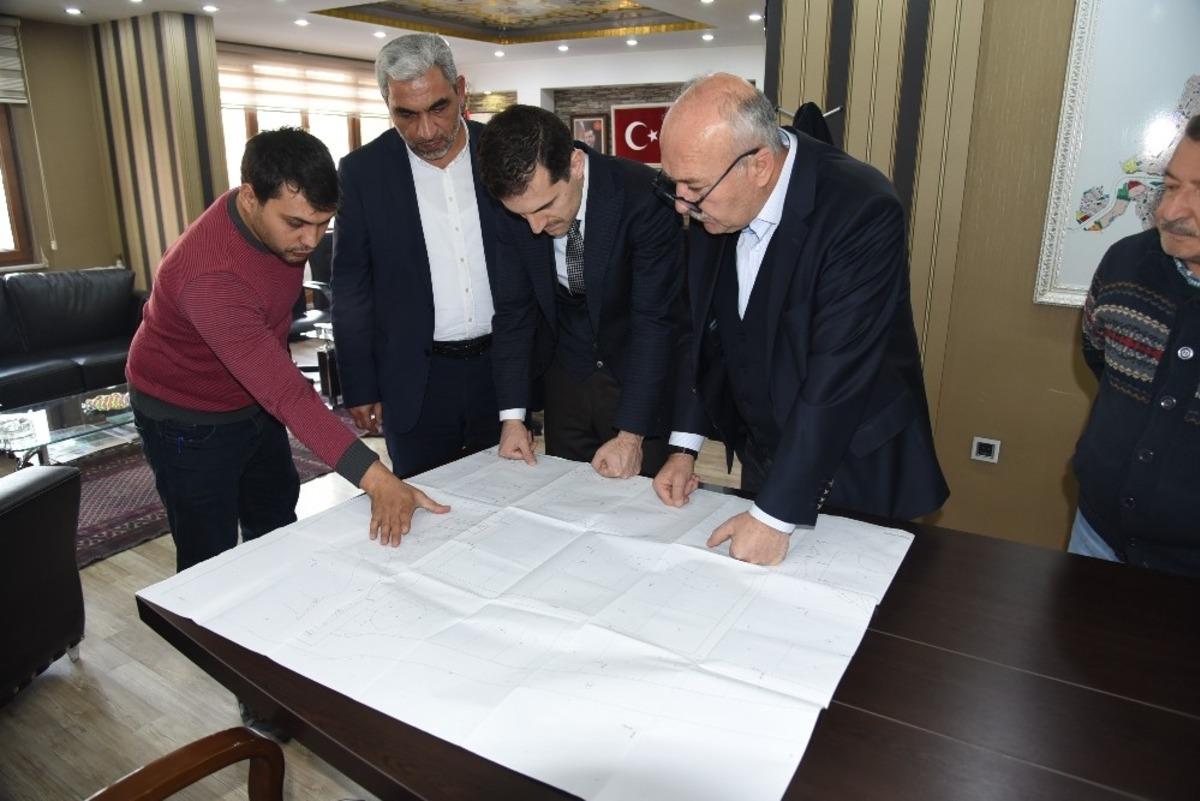 Dursunbey OSB&rsquo;ye Yatırımcı Akını S&uuml;r&uuml;yor