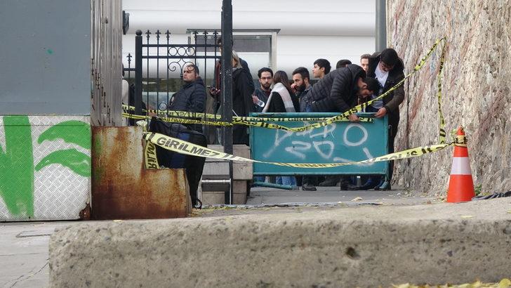 İstiklal Caddesi'nde şüpheli valiz alarmı! Polis harekete geçti G1