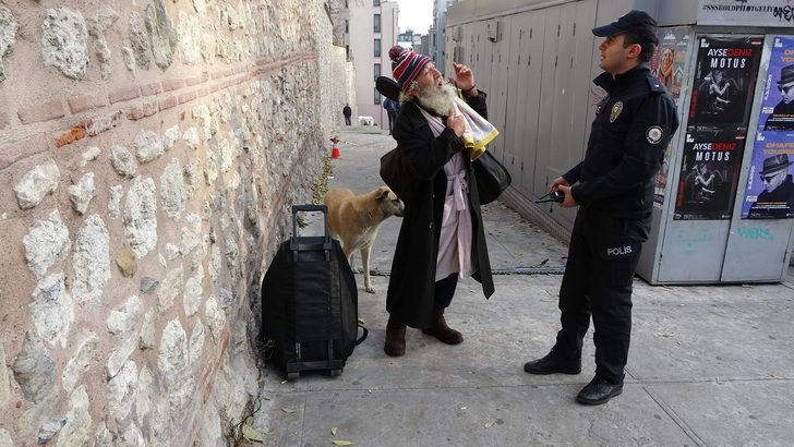 İstiklal Caddesi'nde şüpheli valiz alarmı! Polis harekete geçti G4