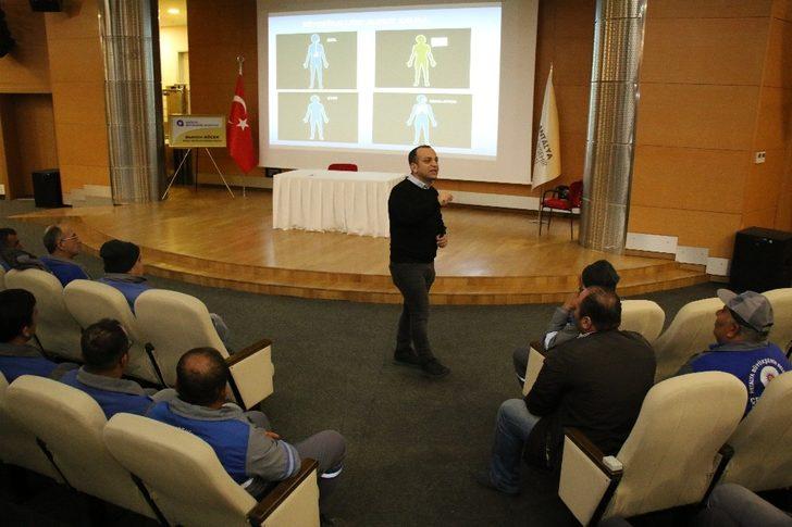 Vektörel mücadele ekibine iş sağlığı eğitimi G2