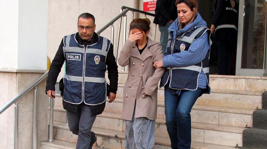 Kayseri'de firari h&uuml;k&uuml;ml&uuml; akraba iki kadın yakalandı