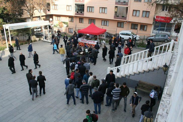 İlahiyat Fakültesi vefat eden öğretmen ve öğrencilerini andı G3