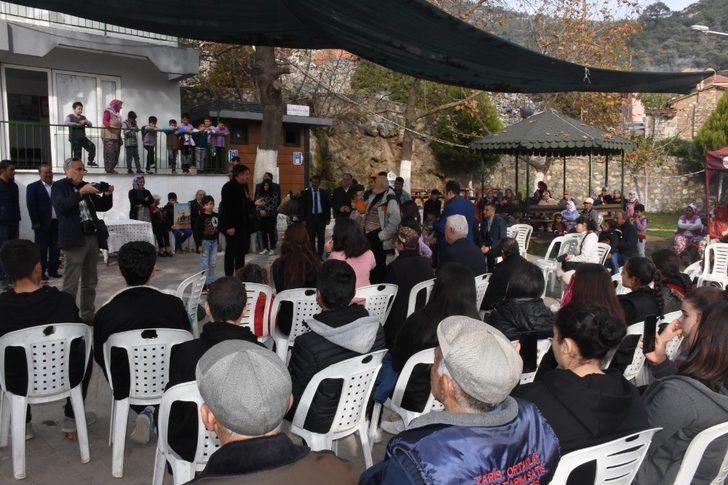 Kitaplar kütüphaneye eşekle getirildi G5