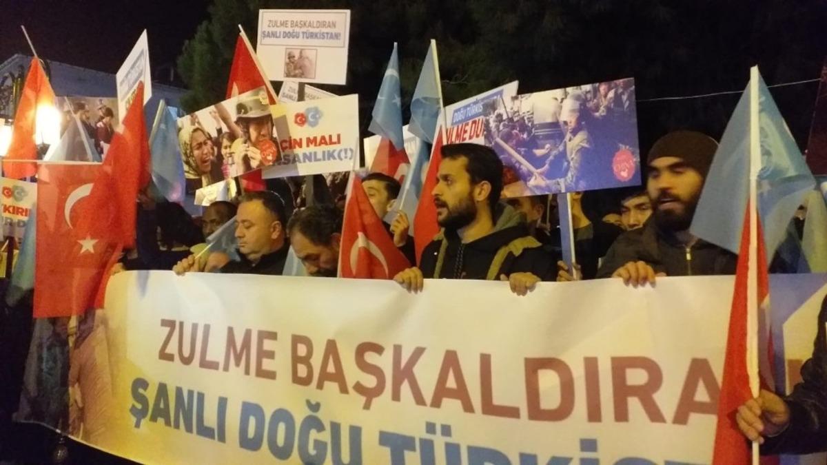 Tekirdağ&rsquo;da &Ccedil;in&rsquo;in Doğu T&uuml;rkistan&rsquo;da insan hakları ihlallerine karşı y&uuml;r&uuml;y&uuml;ş d&uuml;zenlendi