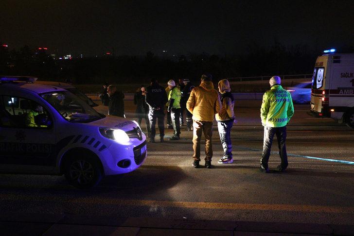 Yolun karşısına geçerken otomobil çarpan yaya öldü G1