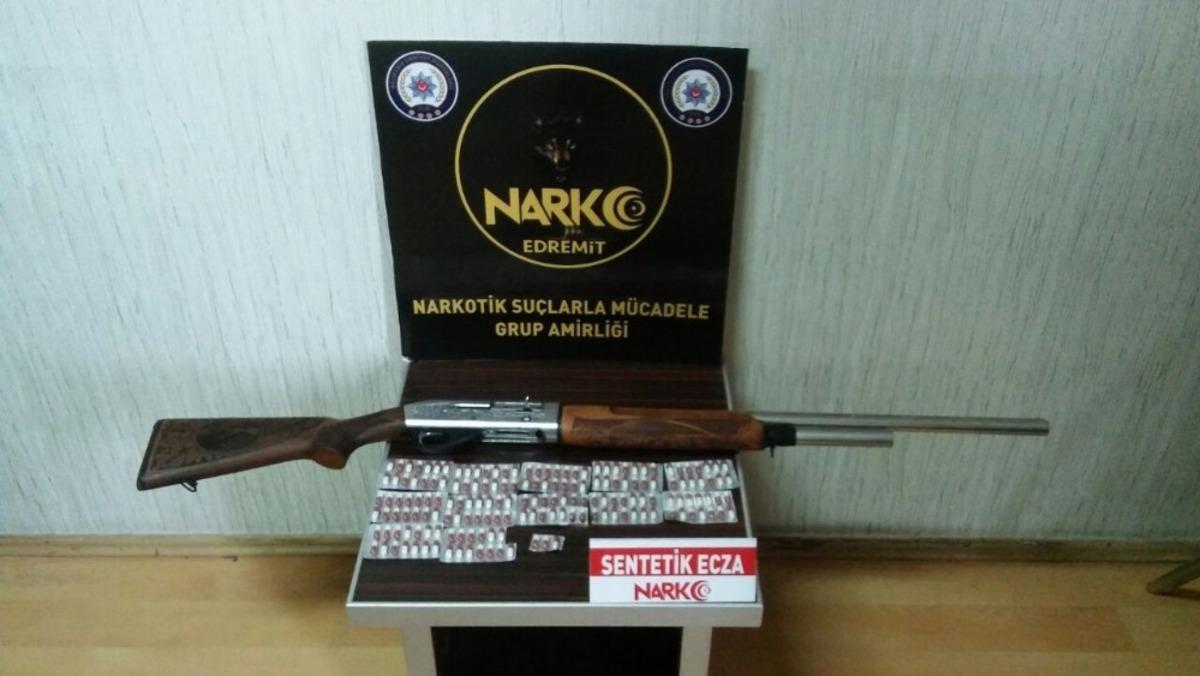 Balıkesir&rsquo;de uyuşturucu tacirlerine şok baskın