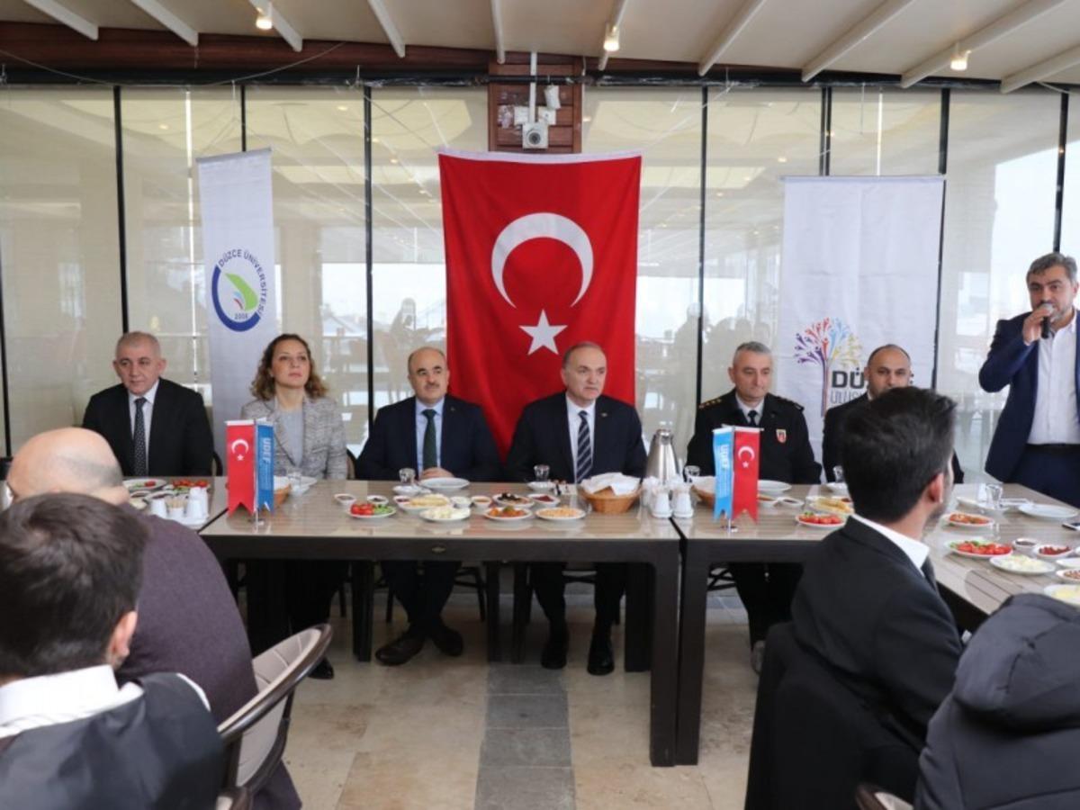 Yabancı &ouml;ğrencilerle buluştular