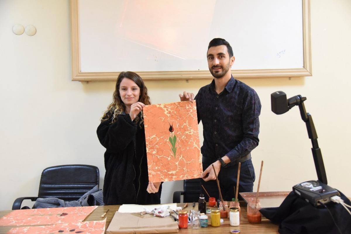 Geleneksel T&uuml;rk Ebrusu &uuml;zerine s&ouml;yleşi yapıldı