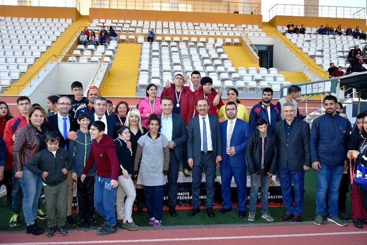 Özel sporcular yıl sonu spor şenliği G2