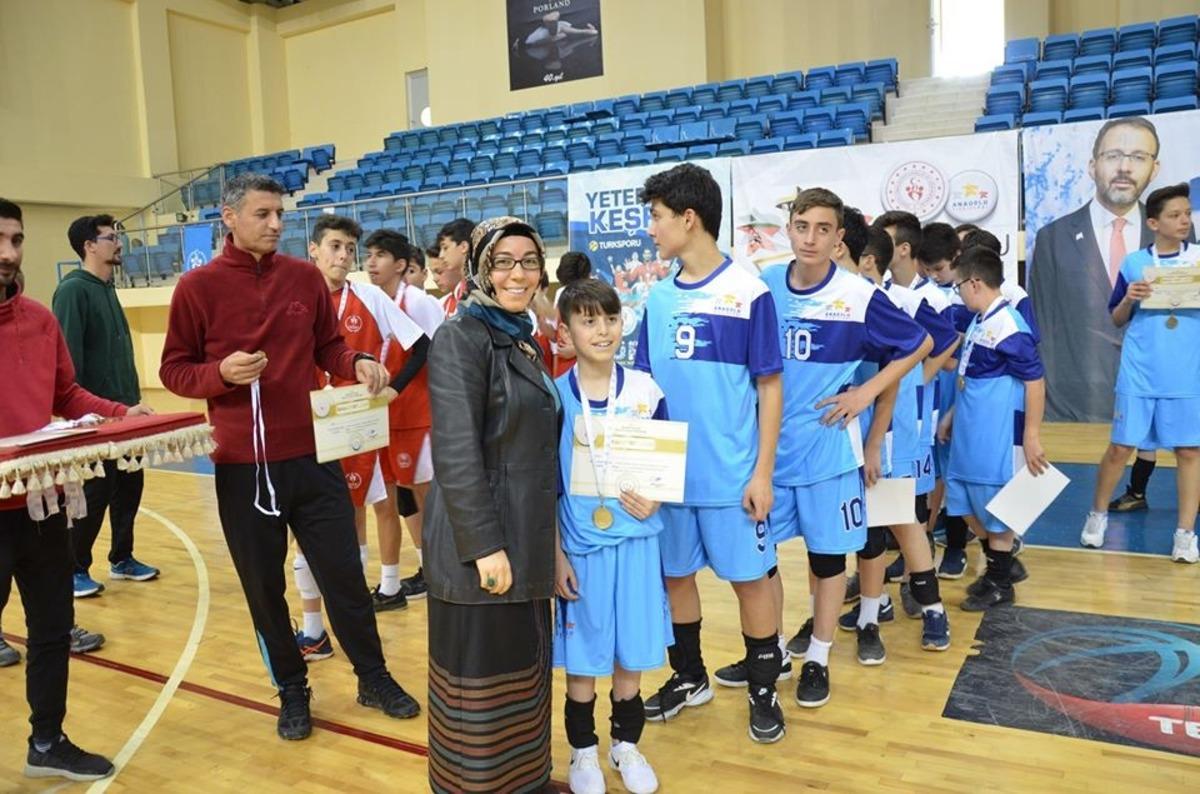 Analig Voleybol Grup M&uuml;sabakaları sona erdi