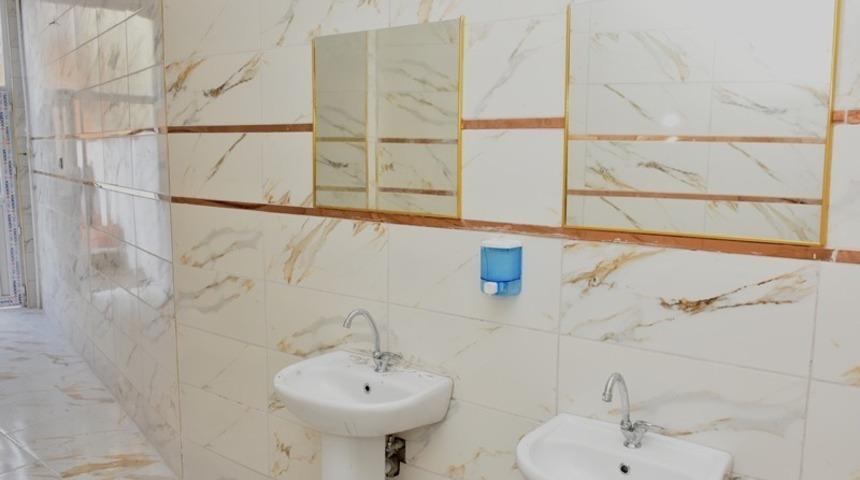 İn&ouml;n&uuml;&rsquo;de umuma a&ccedil;ık lavabo ve tuvaletler yenilendi