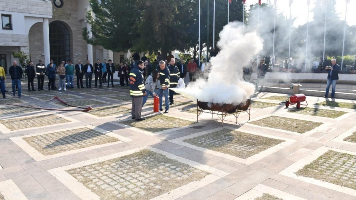 Mersin &Uuml;niversitesi&rsquo;nde yangın tatbikatı