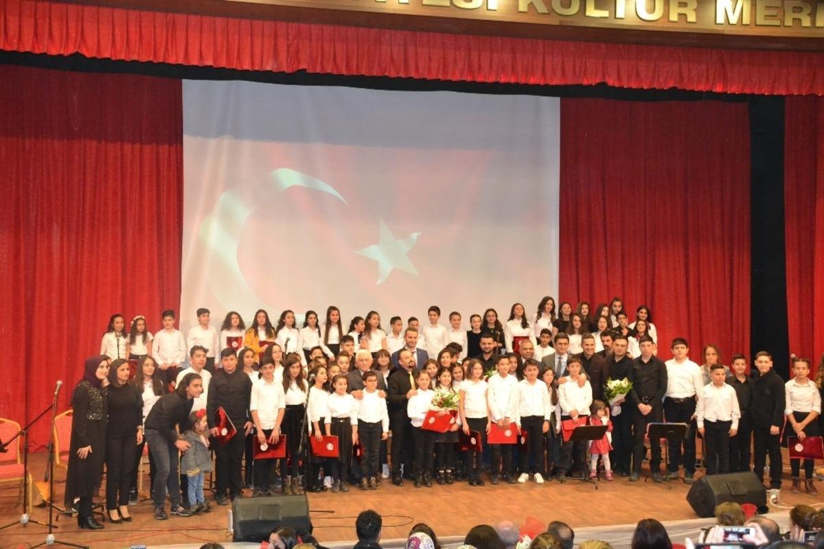 &Ouml;ğrencilerden m&uuml;zik ş&ouml;leni