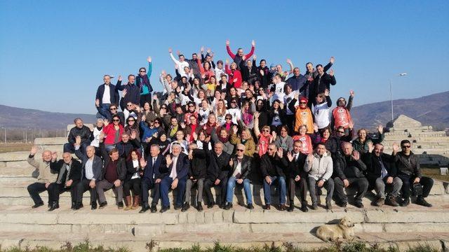 Çaycuma’da 430 meyve fidanı toprakla buluştu