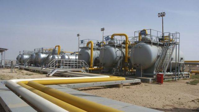 Suriye'nin En Büyük Rafinerilerinden Birine Roketli Saldırı