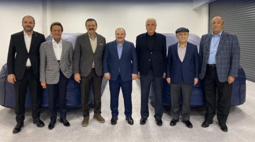 Fatih Altaylı'nın yerli otomobil pozuna yaptığı yorum olay oldu!